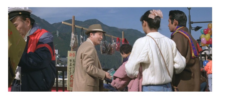 第45作「男はつらいよ 寅次郎の青春」で寅さんが啖呵売した商品「牛皮財布、高級バッグ」